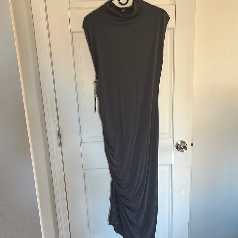 Elegant Gray Sleeveless Dress